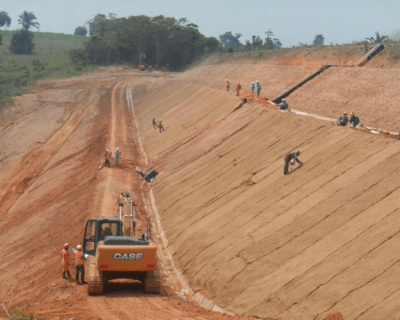 Preparação Terreno Geomembrana