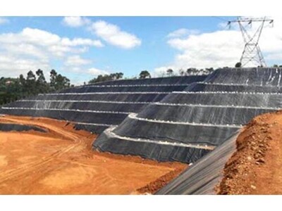 Impermeabilização de aterros sanitários com geomembrana