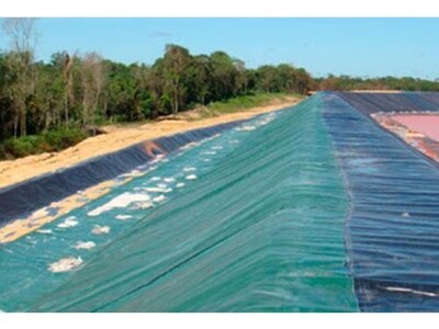 Manta para reservatório de água